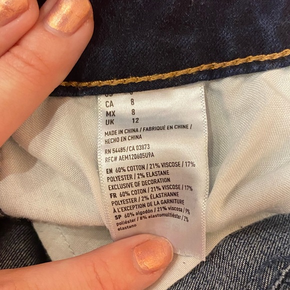 Ca Size 8 dark blue ripped style American Eagle jean shorts - Picture 3 of 6